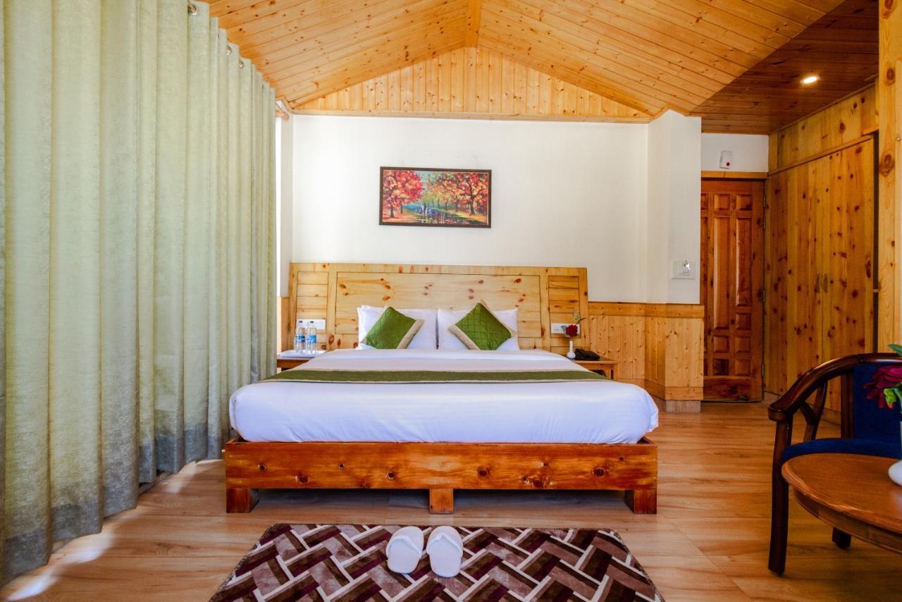 Tripli Hotels Stone House Cottage Manāli Eksteriør billede