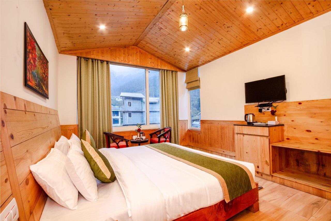 Tripli Hotels Stone House Cottage Manāli Eksteriør billede