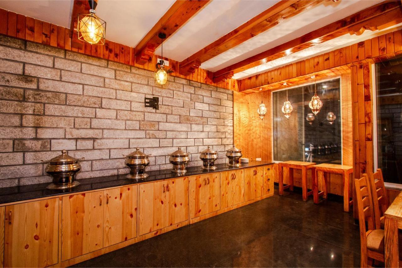 Tripli Hotels Stone House Cottage Manāli Eksteriør billede