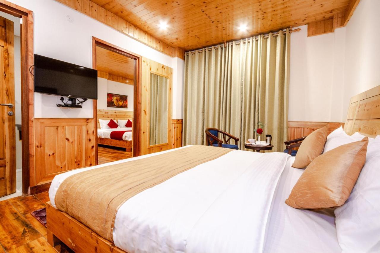 Tripli Hotels Stone House Cottage Manāli Eksteriør billede